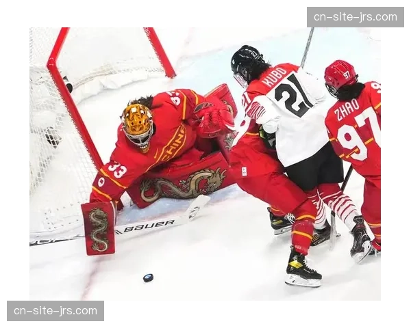 美国女冰主帅加时赛前撤下门将 空门战术豪赌奏效拖入金球决胜